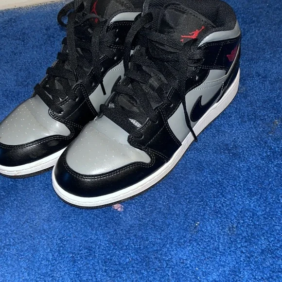Black white gray Jordan 1’s slightly used I think in good condition - Picture 1 of 1
